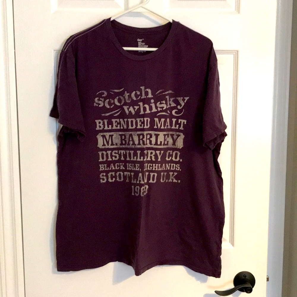 GAP t-shirt